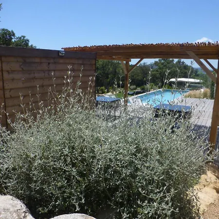 Apartment Cote Maquis 50m2 Dans Villa, En Rez De Jardin